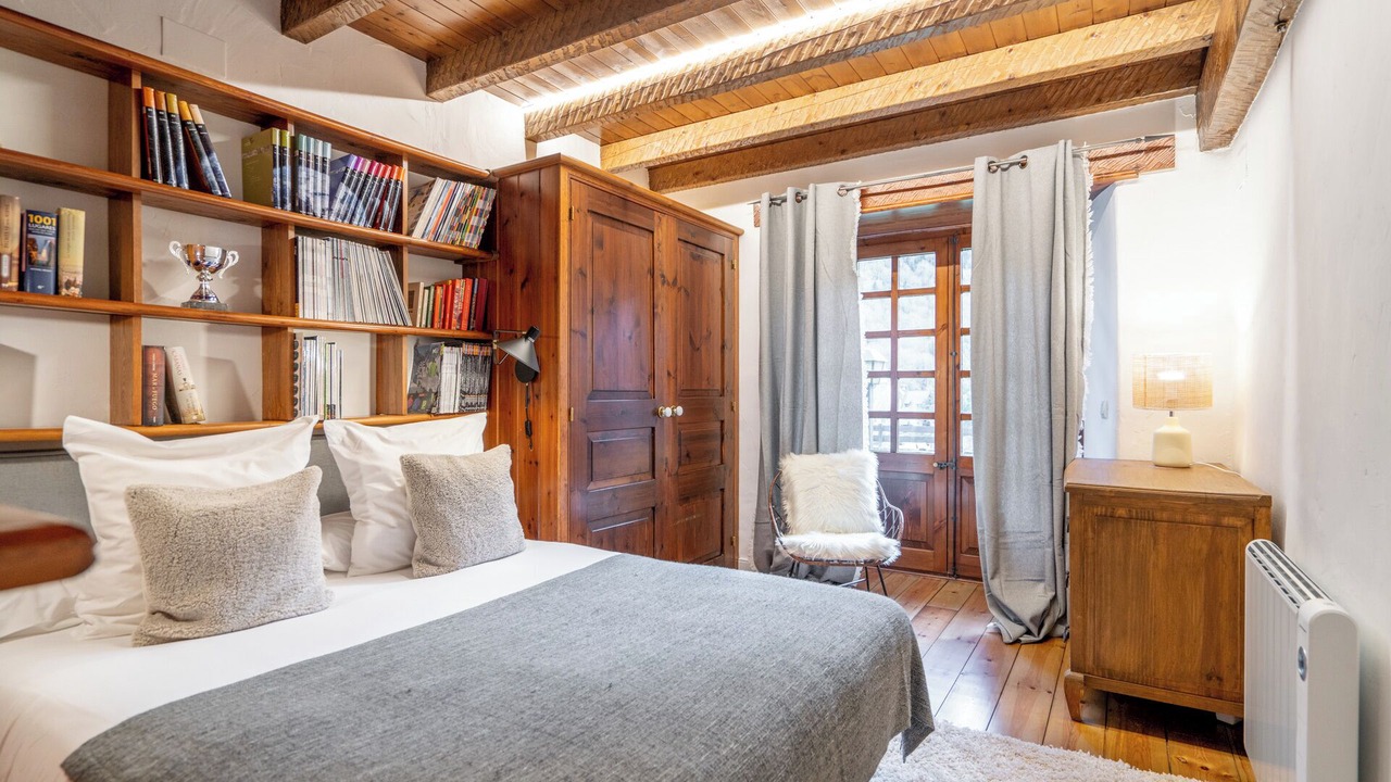 Photo of Bedroom in Garos