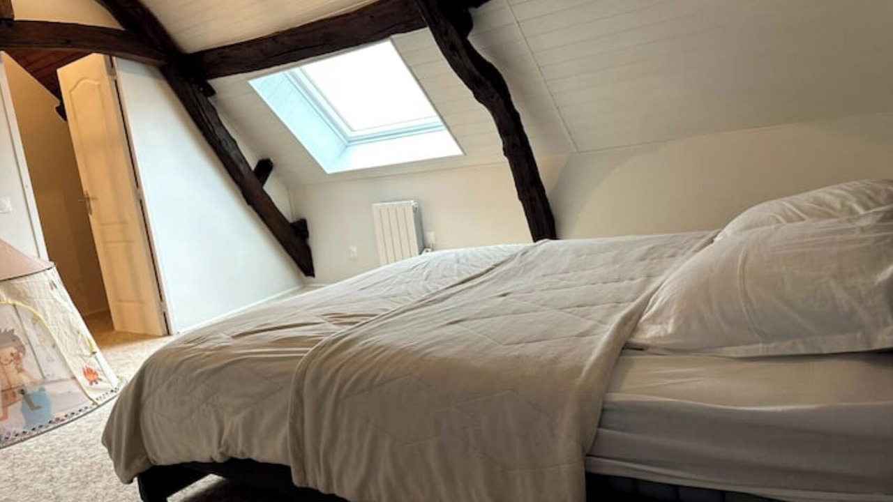 Photo of Bedroom in Montfort-sur-Risle