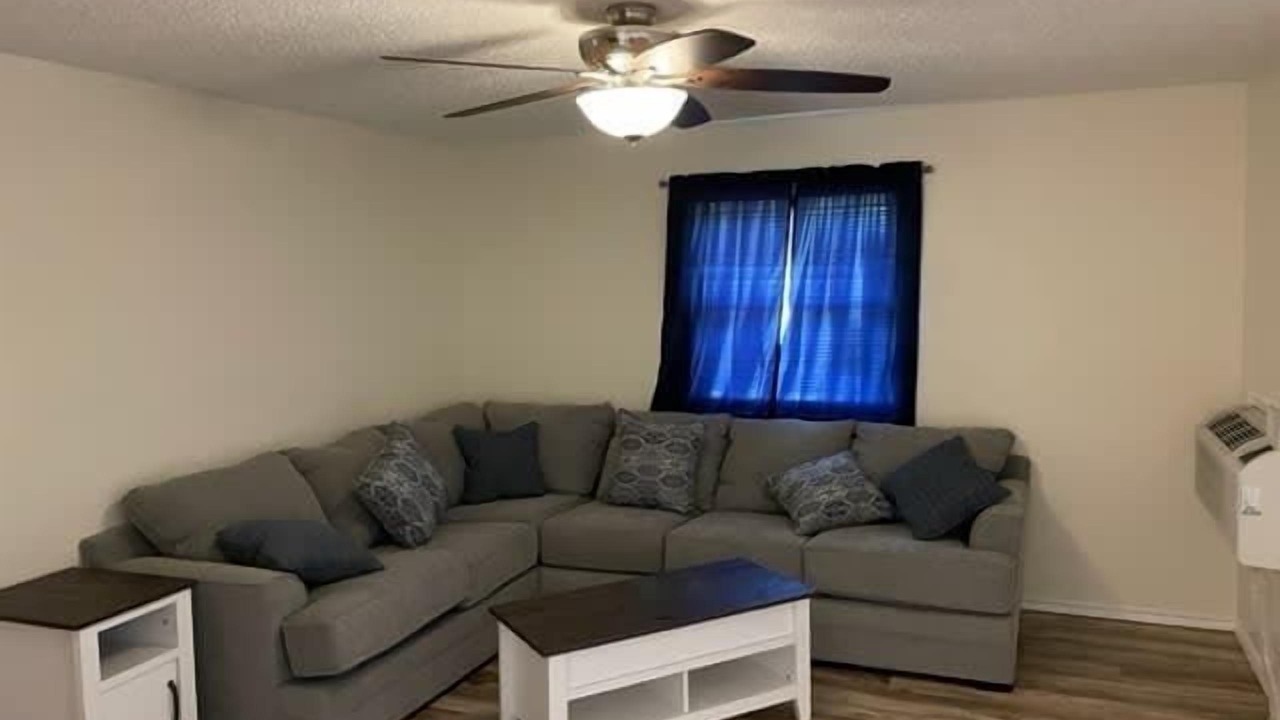 Photo of Livingroom in Lawton