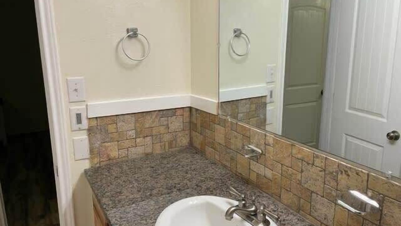 Photo of Bathroom in Lawton