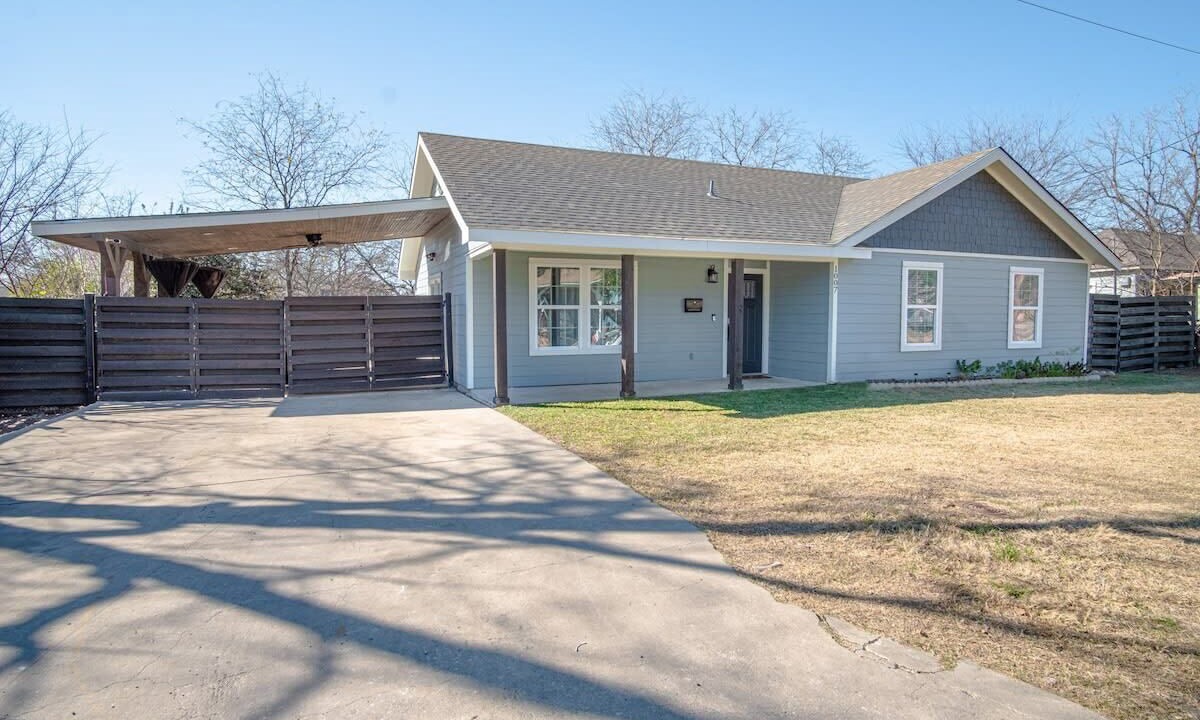 Photo of Outdoor in Denver Heights