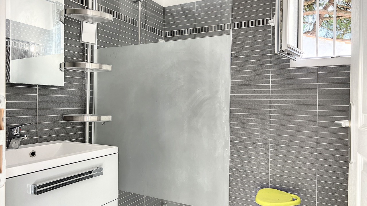 Photo of Bathroom in La Bree-les-Bains