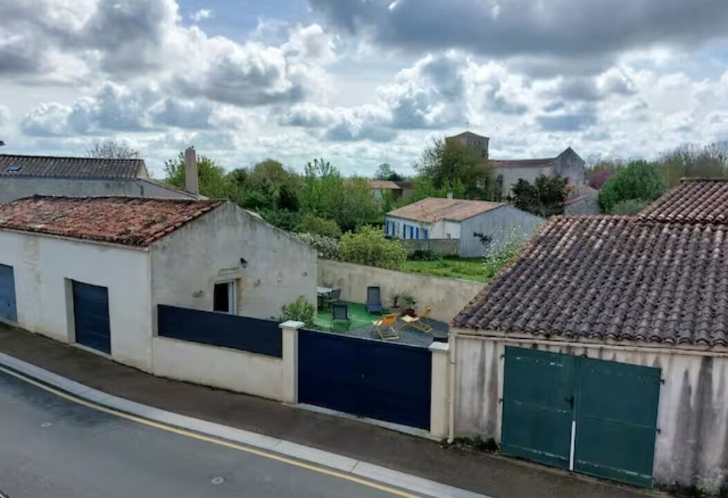 Photo of Outdoor in Doix-les-Fontaines