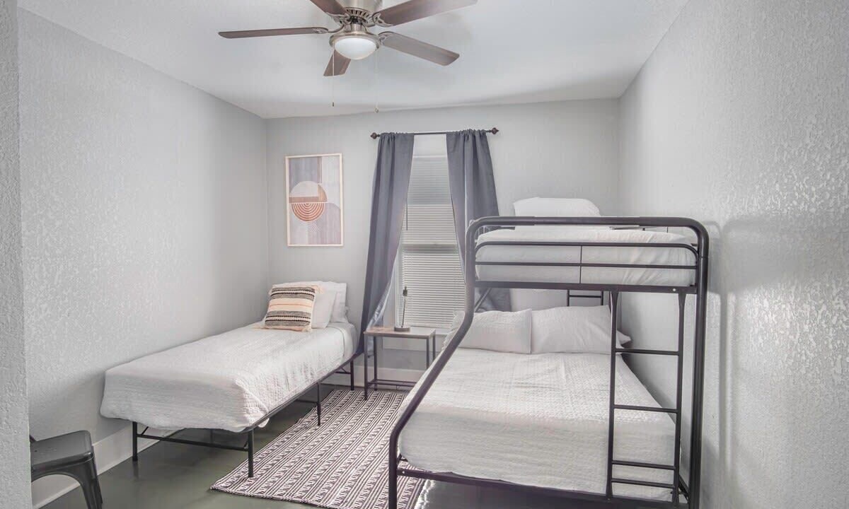 Photo of Bedroom in Near East Side