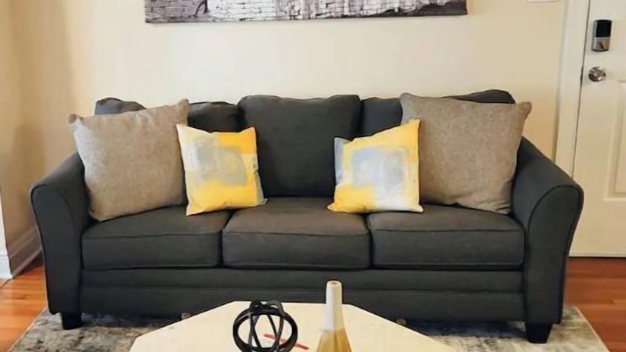Photo of Livingroom in Jacksonville