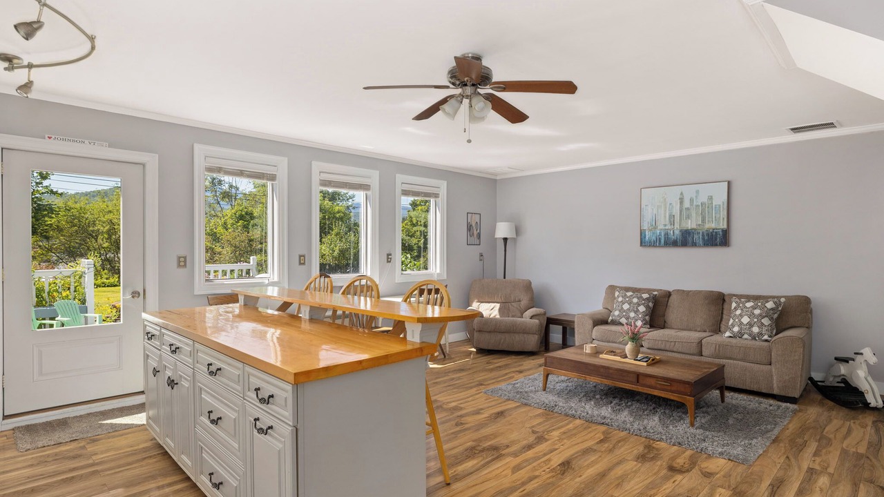 Photo of Others in Johnson