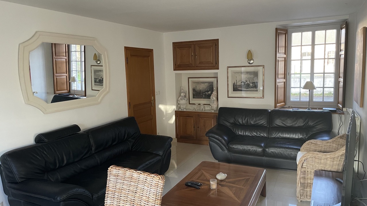 Photo of Livingroom in Cerisy-la-Foret