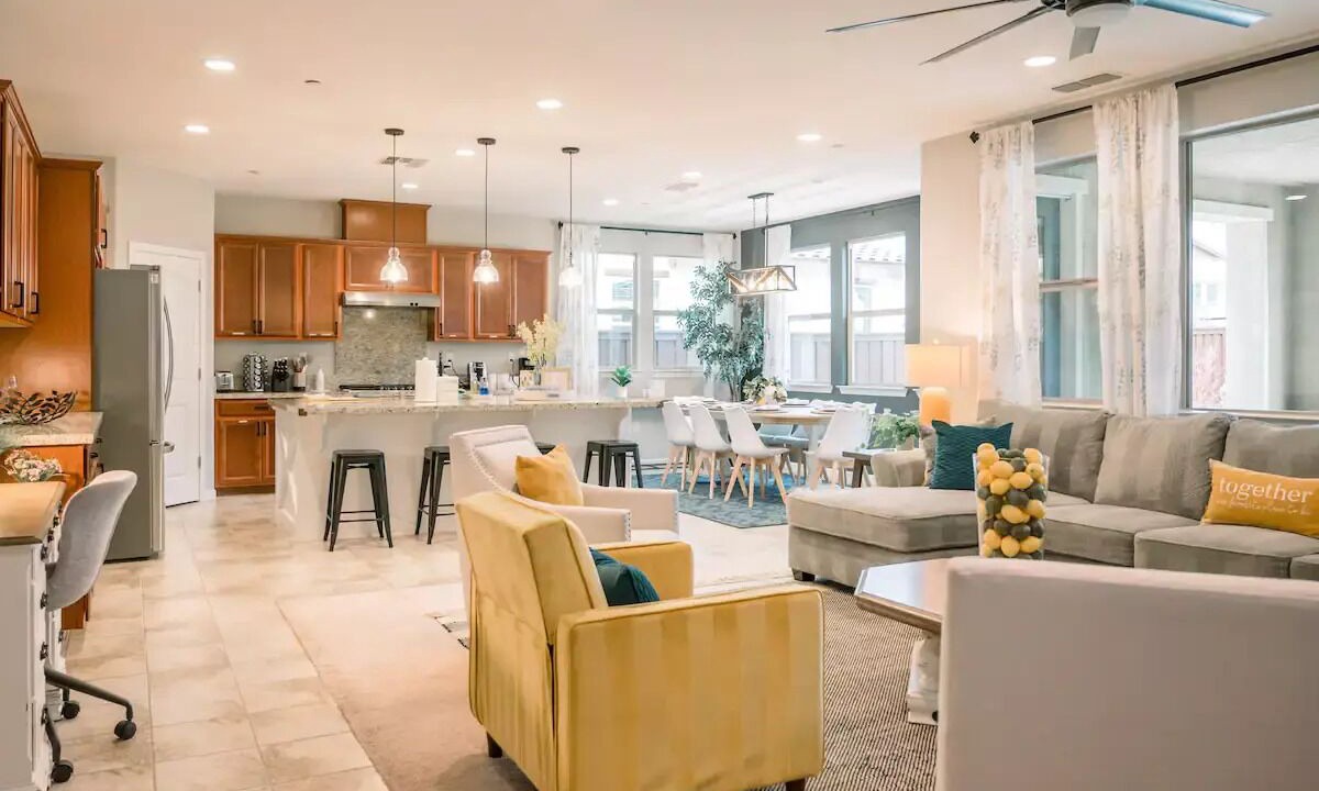 Photo of Livingroom in Lathrop