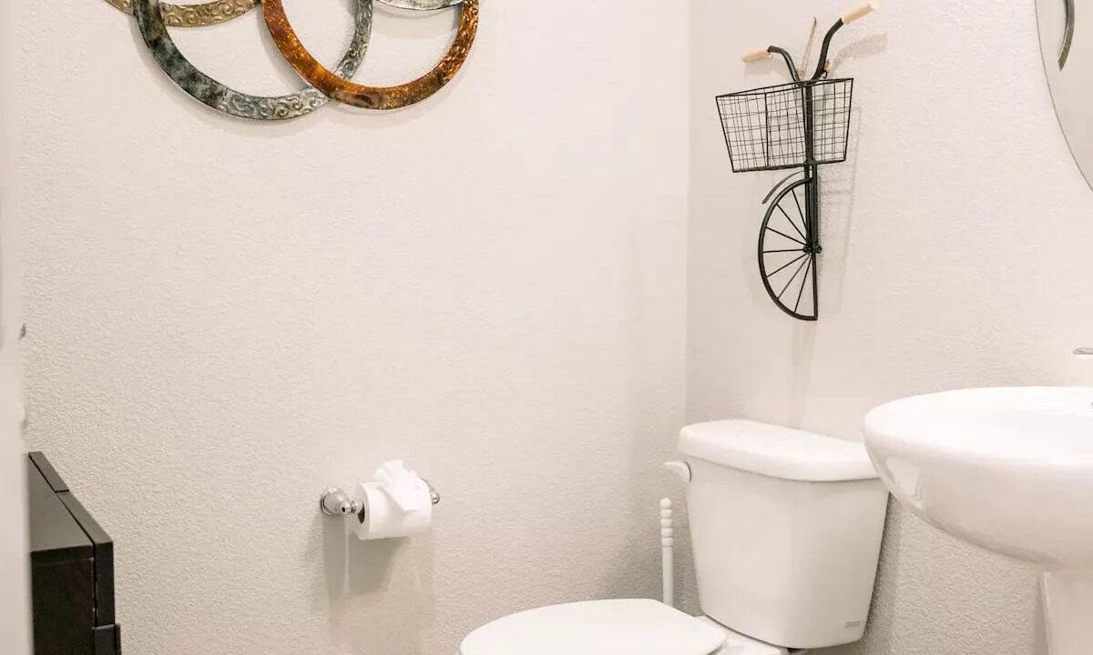 Photo of Bathroom in Lathrop