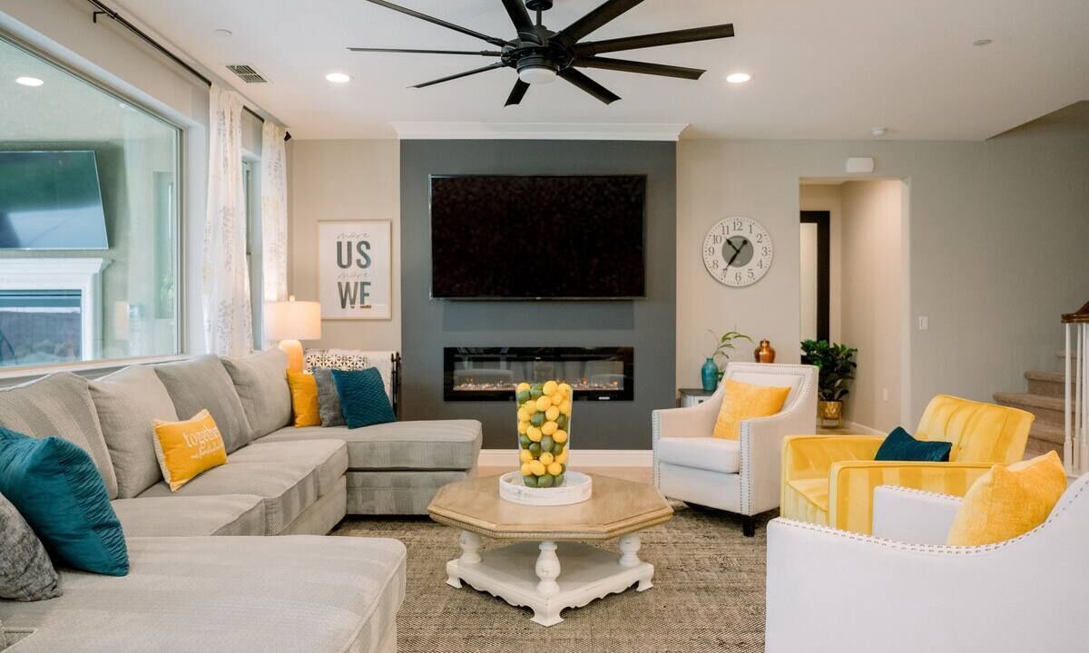 Photo of Livingroom in Lathrop