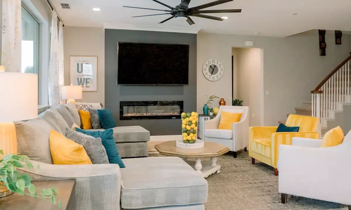 Photo of Livingroom in Lathrop