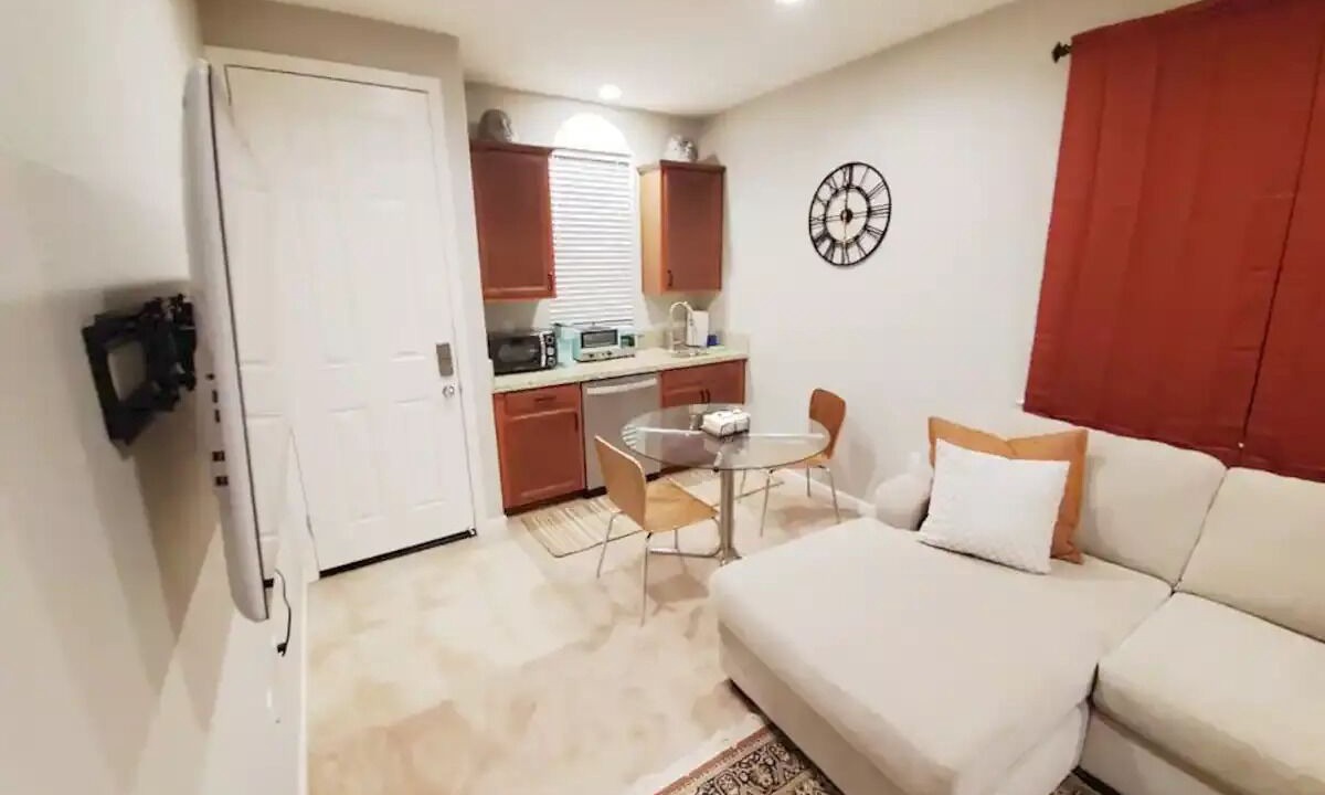 Photo of Livingroom in Lathrop