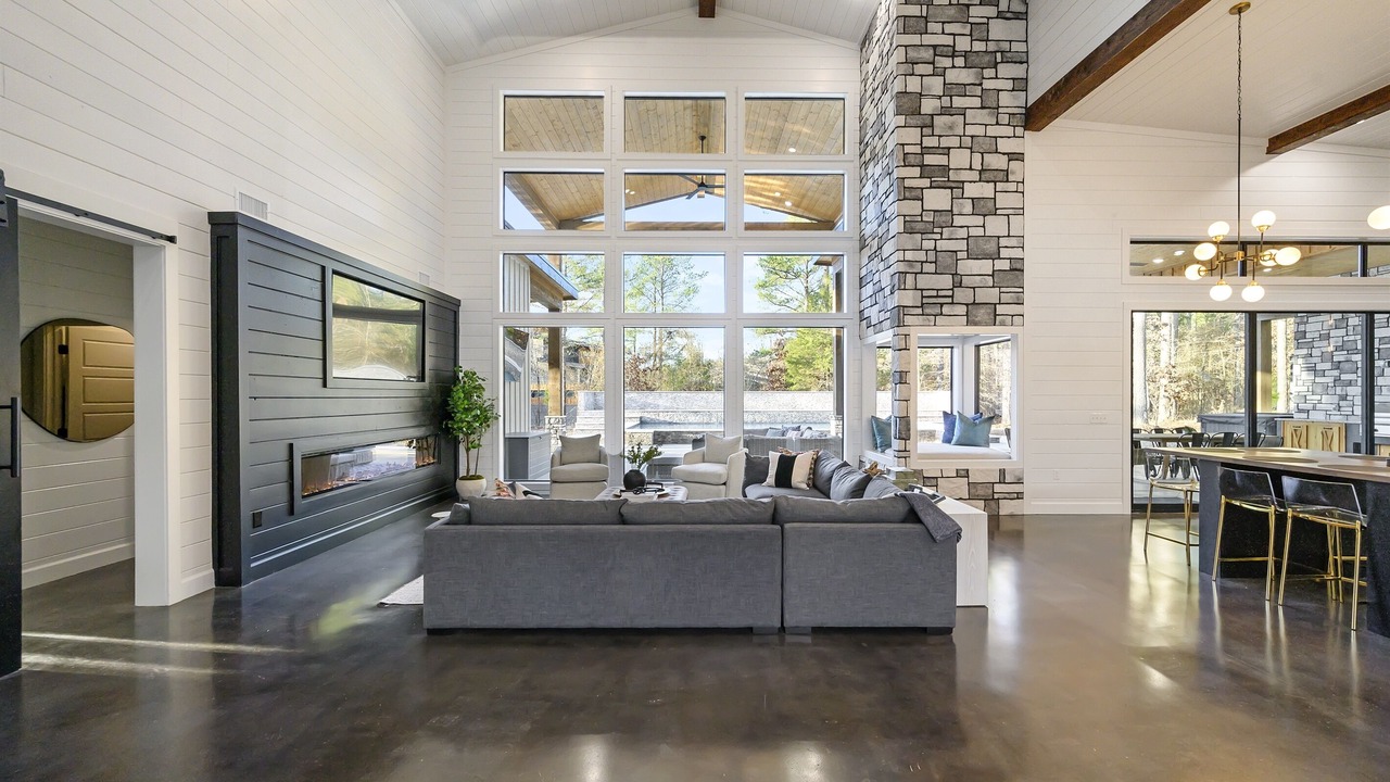 Photo of Livingroom in Hochatown