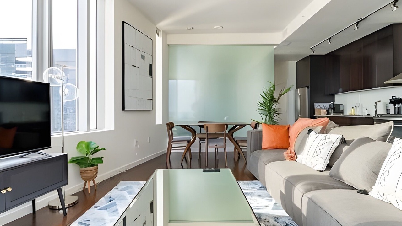 Photo of Livingroom in West Bellevue