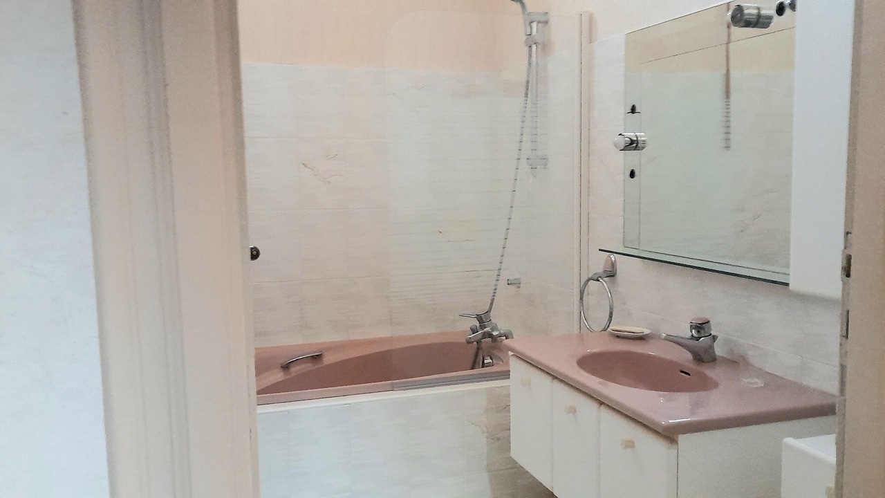 Photo of Bathroom in Puimisson