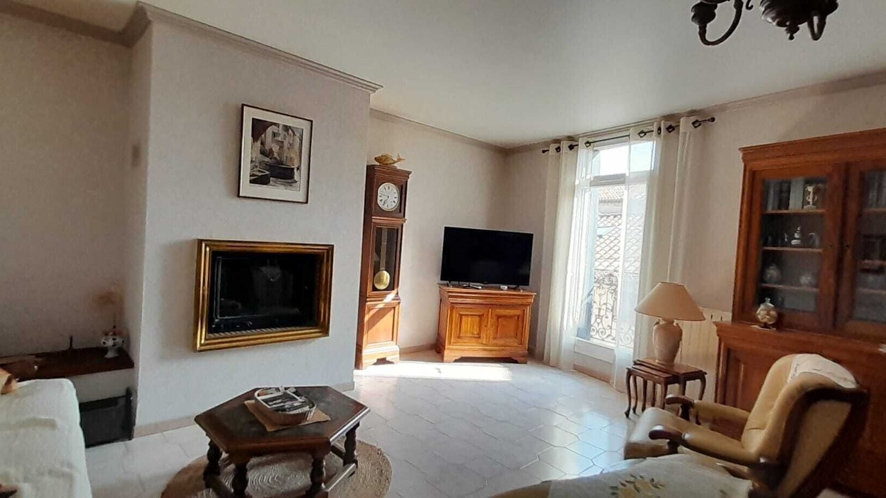 Photo of Livingroom in Puimisson