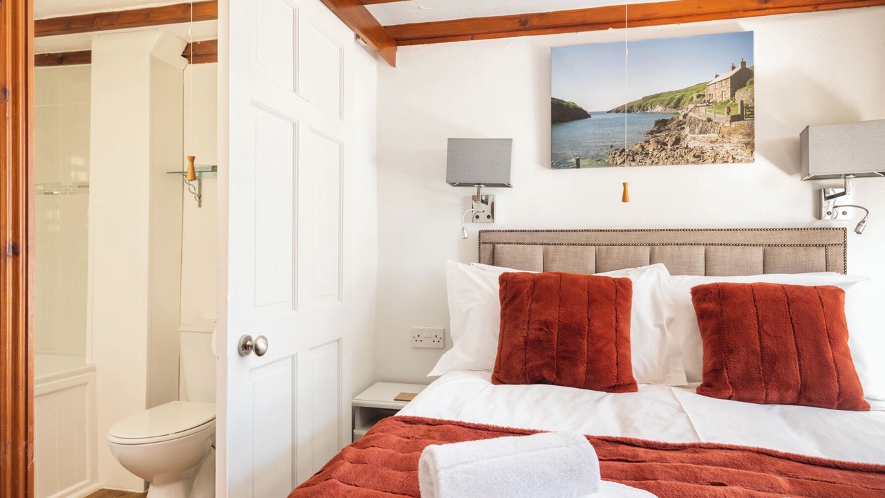 Photo of Bedroom in St Teath