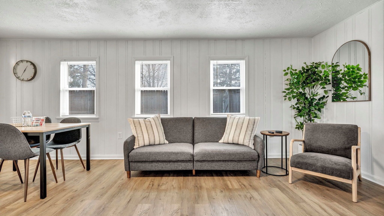 Photo of Livingroom in Berea