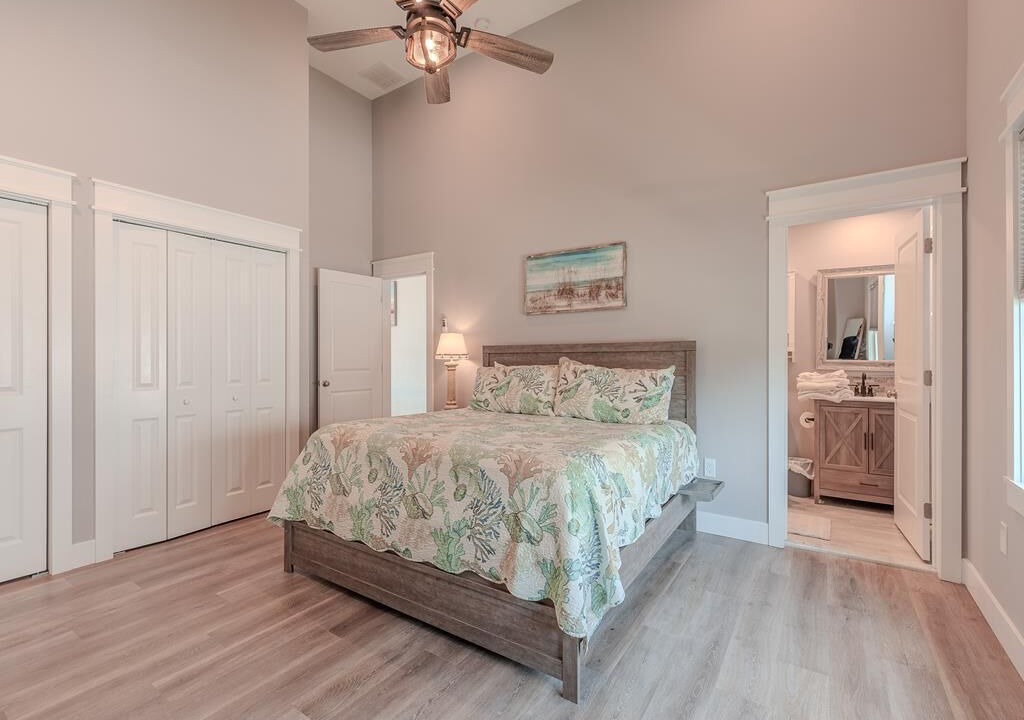 Photo of Bedroom in Town Bank