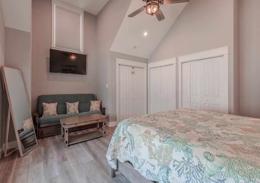 Photo of Bedroom in Town Bank