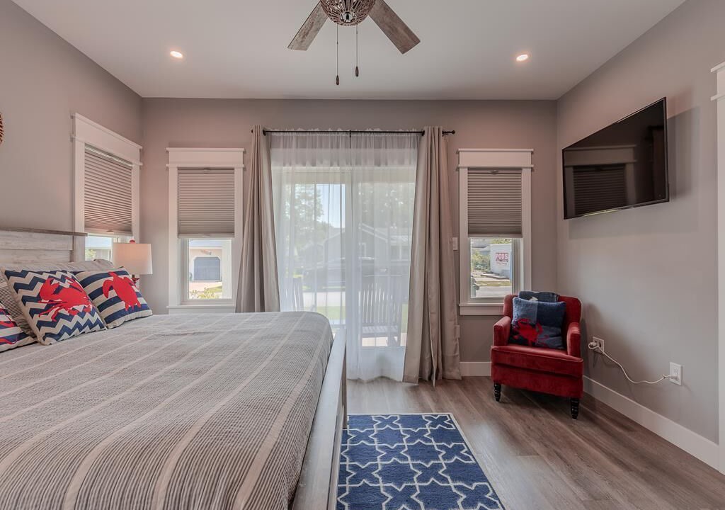 Photo of Bedroom in Town Bank