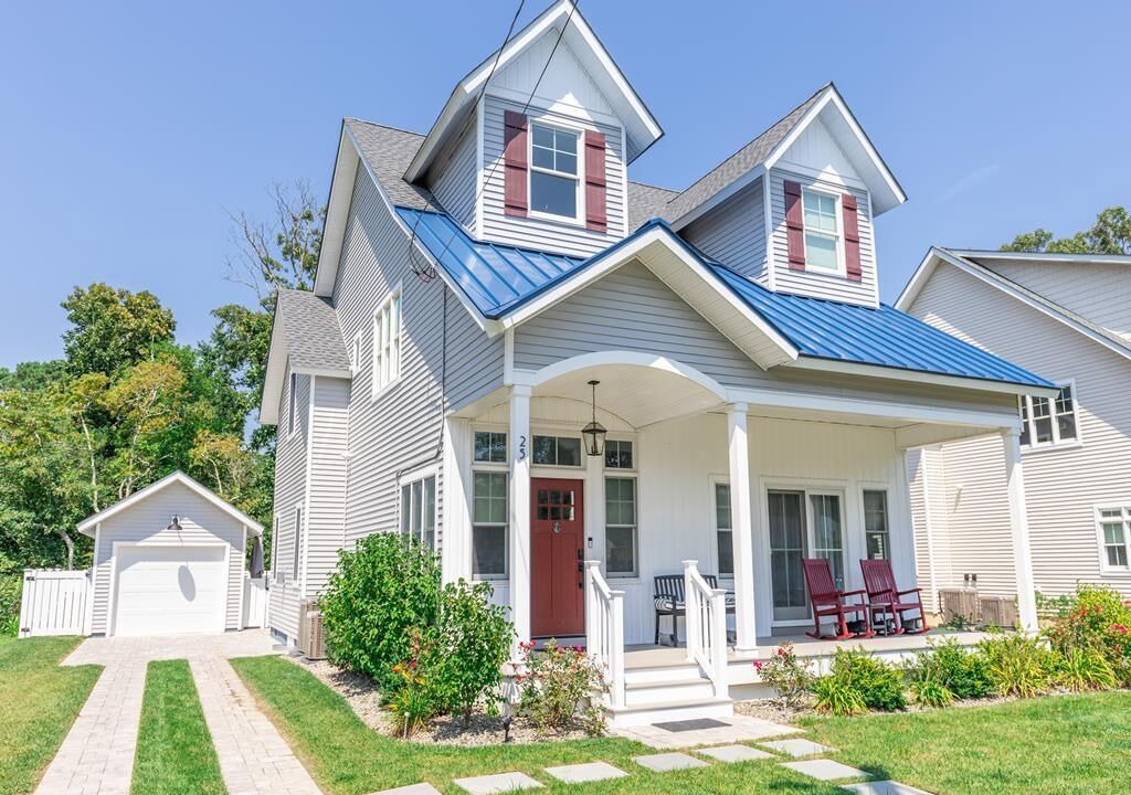 Photo of Outdoor in Town Bank