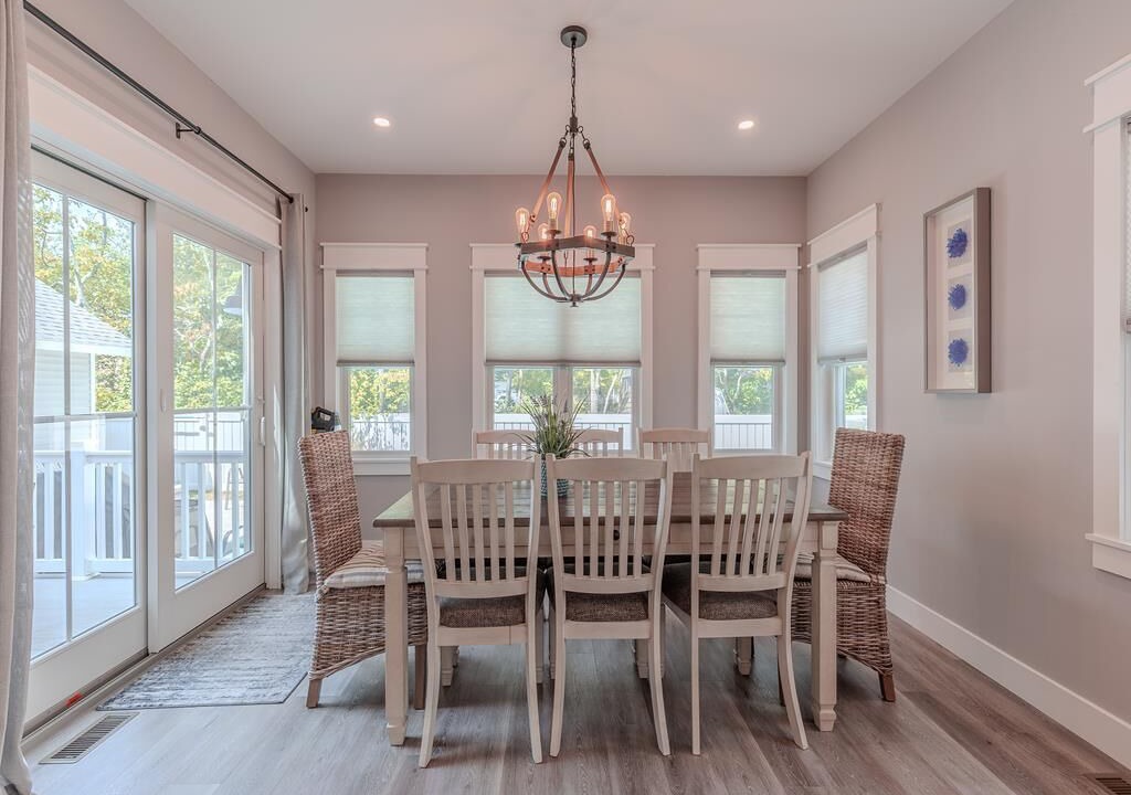 Photo of Others in Town Bank