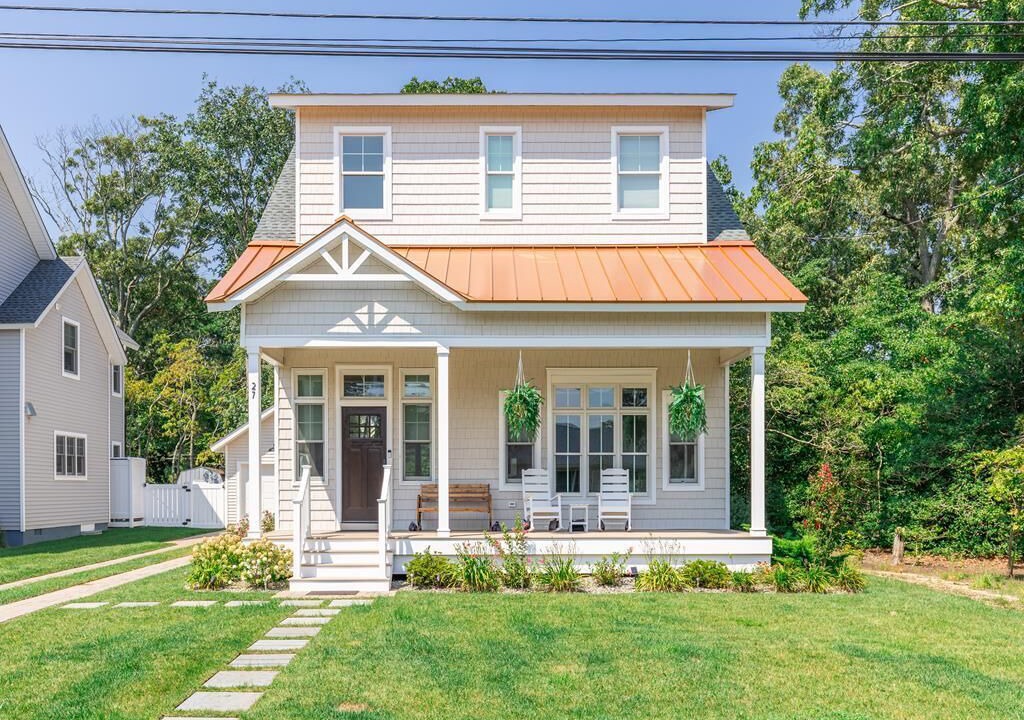 Photo of Outdoor in Town Bank