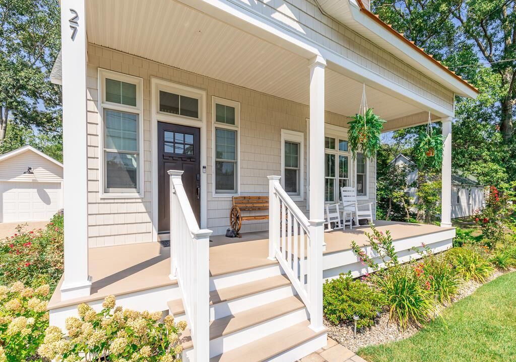 Photo of Outdoor in Town Bank