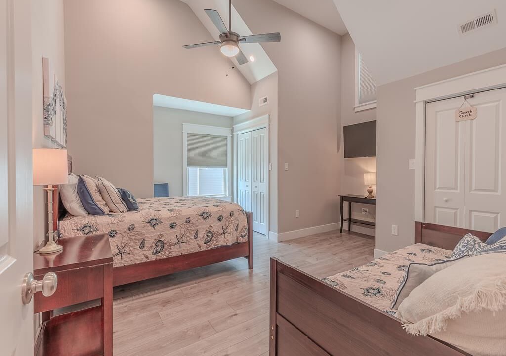 Photo of Bedroom in Town Bank