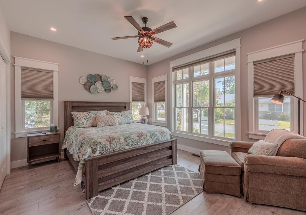 Photo of Bedroom in Town Bank