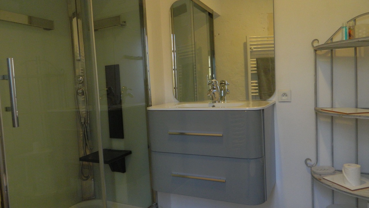Photo of Bathroom in Monts