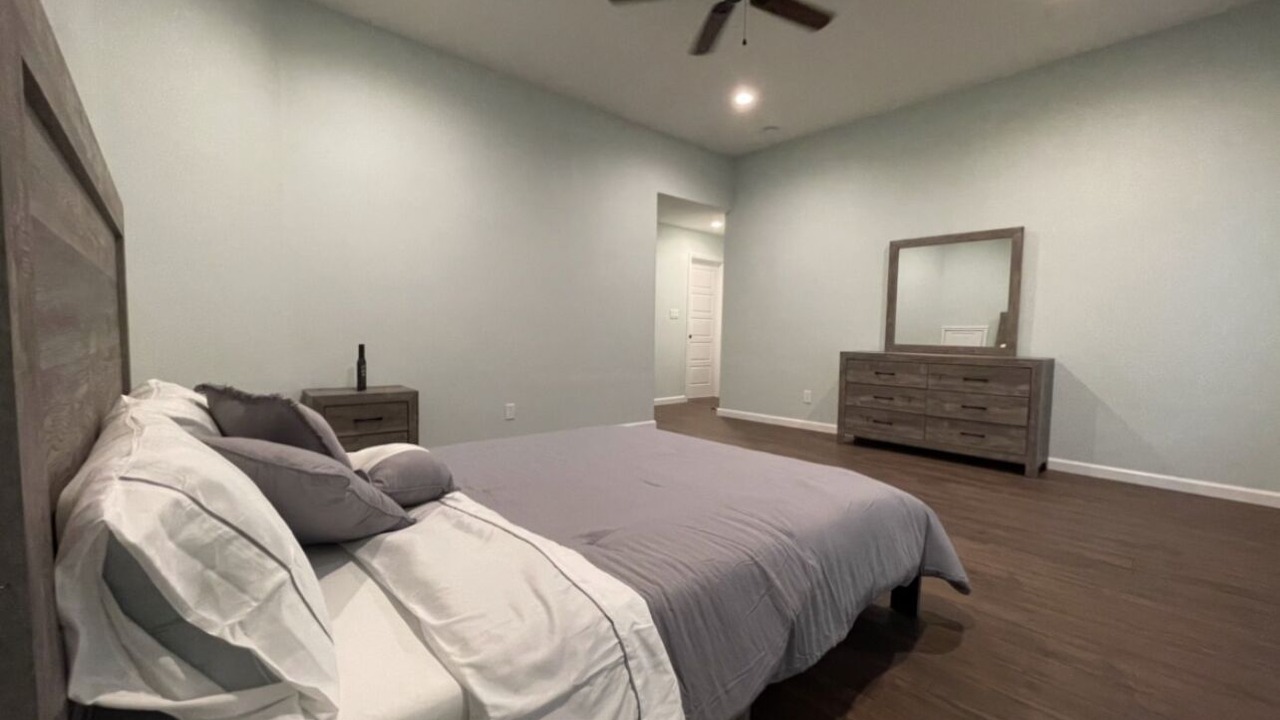 Photo of Bedroom in Haltom City