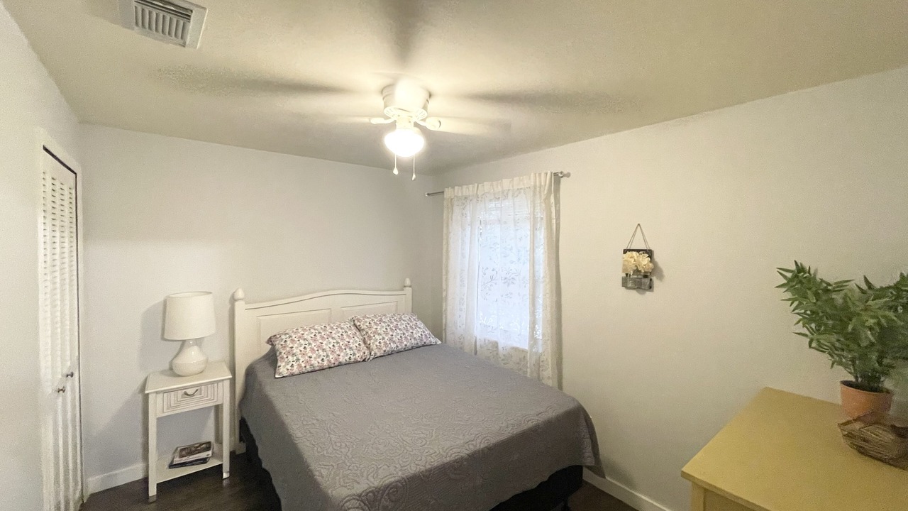 Photo of Bedroom in Sailboat Bend