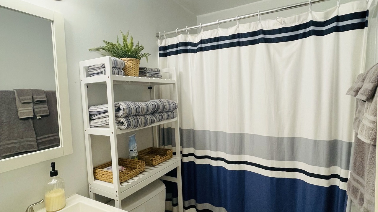 Photo of Bathroom in Sailboat Bend