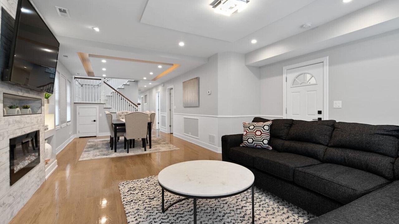 Photo of Livingroom in Cragin