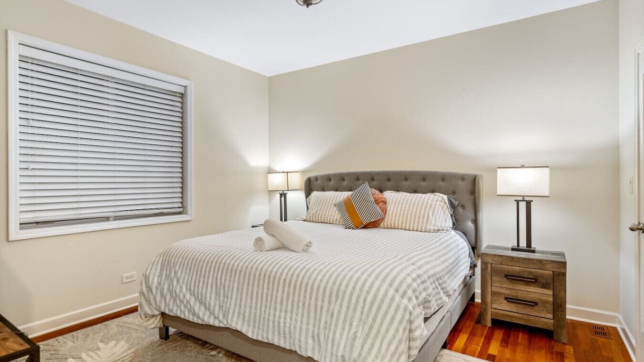 Photo of Bedroom in Pulaski Park