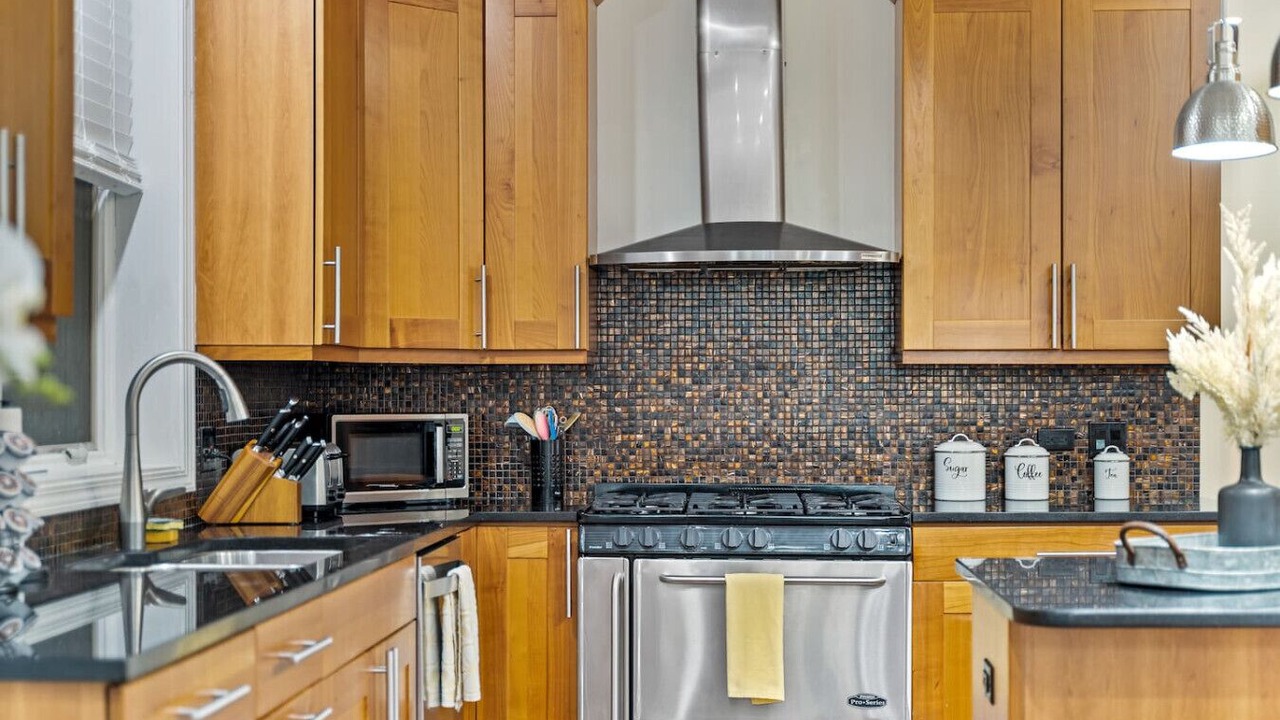 Photo of Kitchen in Pulaski Park