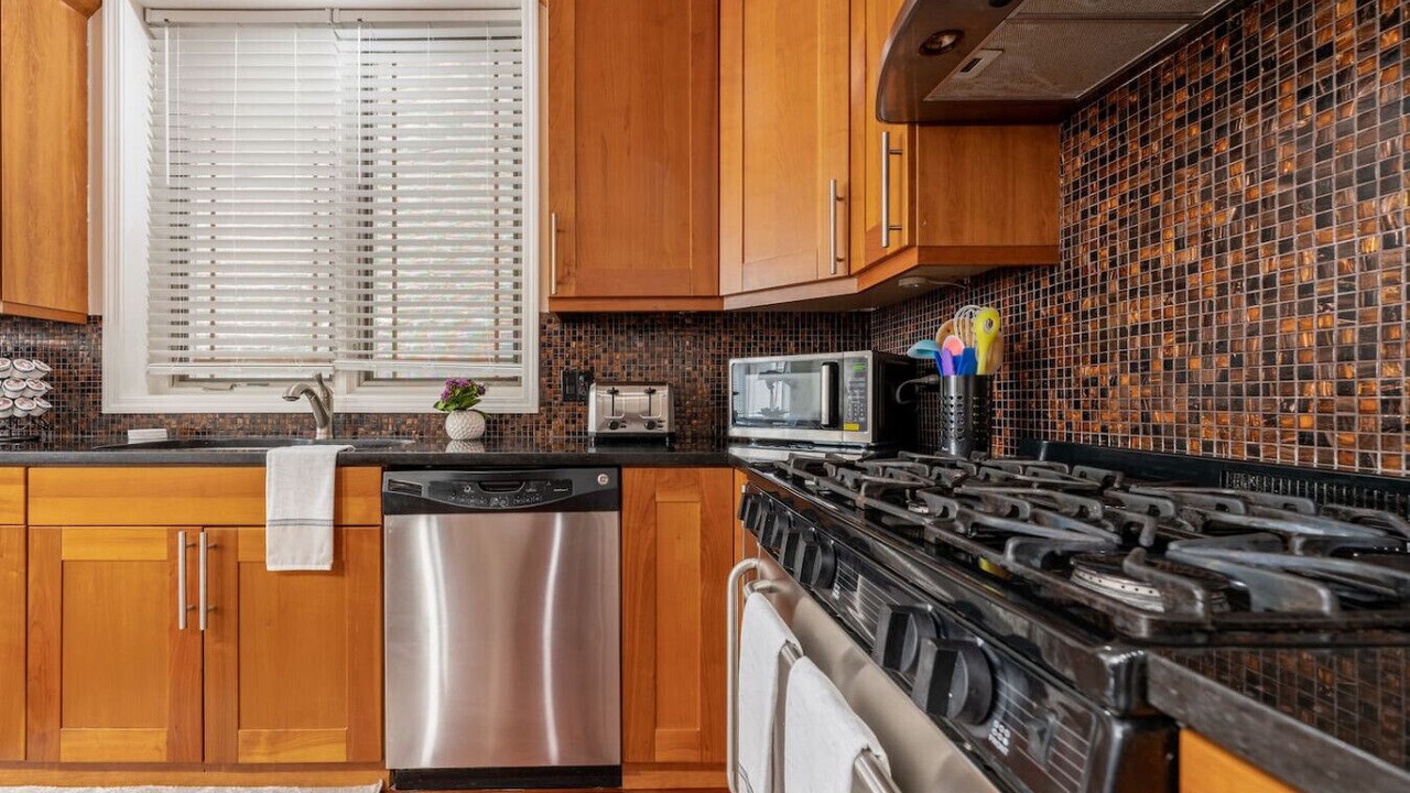 Photo of Kitchen in Pulaski Park