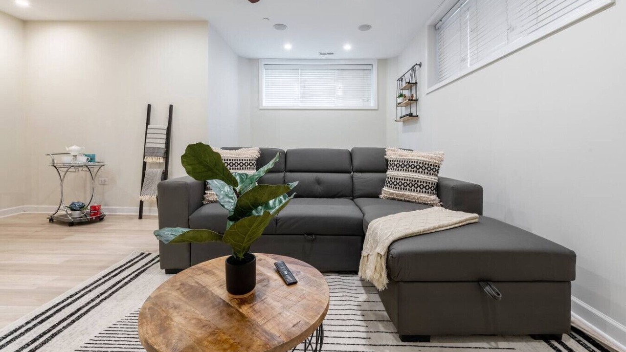 Photo of Livingroom in Pulaski Park
