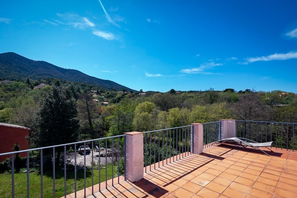 Photo of Patio Balcony in Montesquieu-des-Alberes