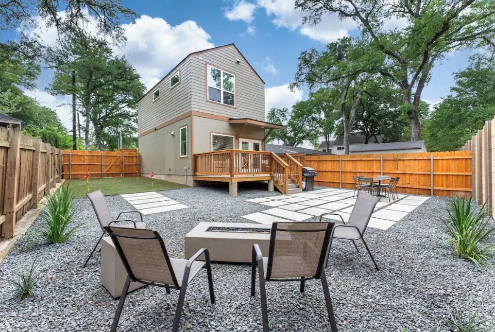 Photo of Patio Balcony in South Lamar