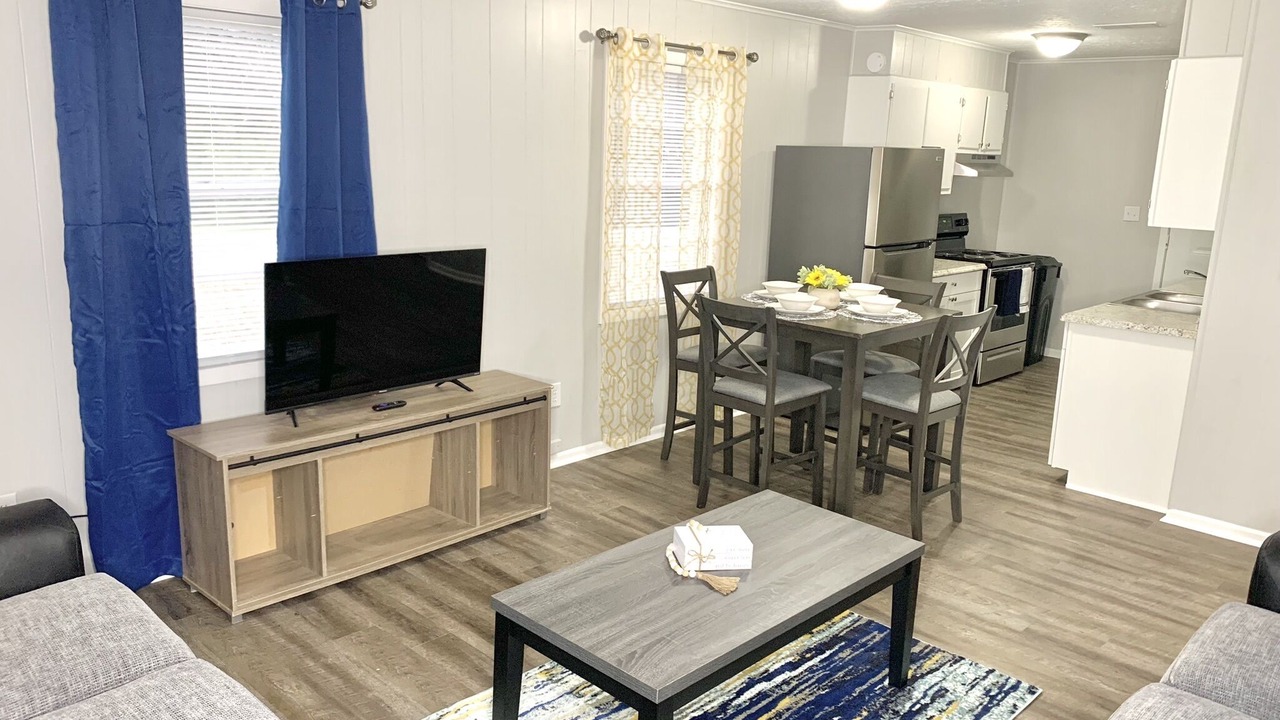 Photo of Livingroom in Starkville