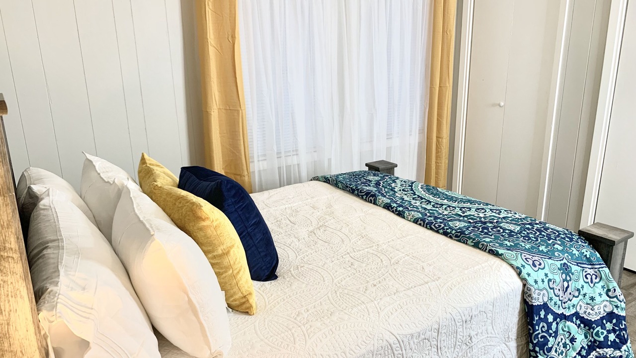 Photo of Bedroom in Starkville