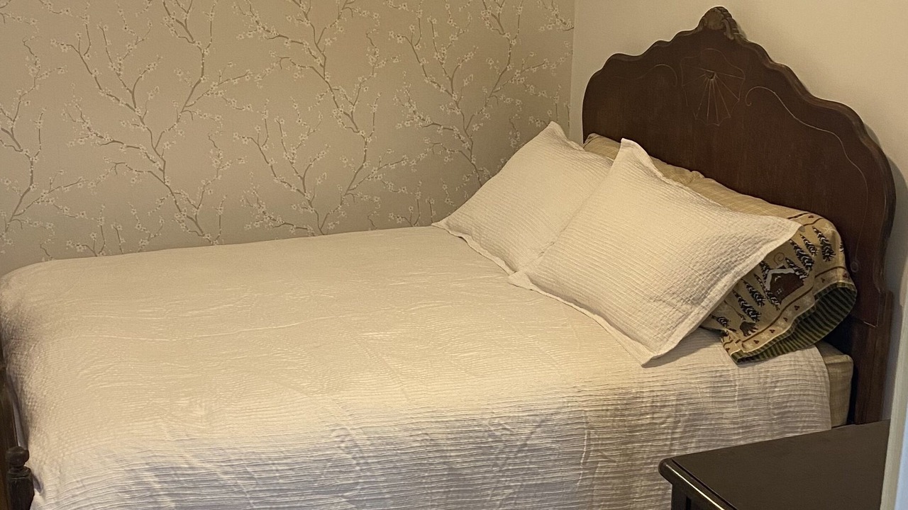 Photo of Bedroom in Alleyn-et-Cawood