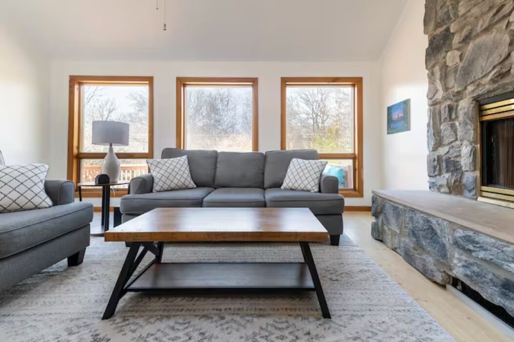 Photo of Livingroom in Albrightsville