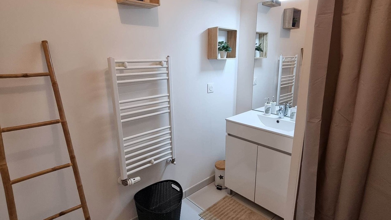 Photo of Bathroom in Merignac