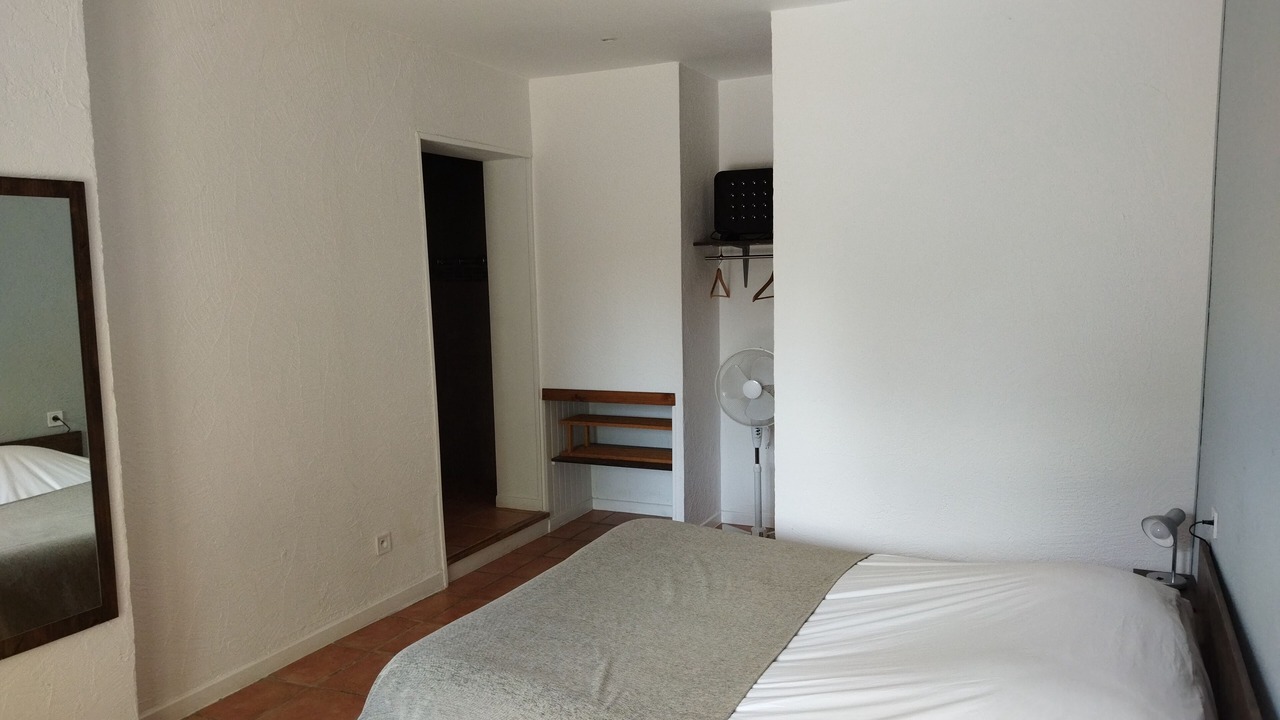 Photo of Bedroom in Le Somail