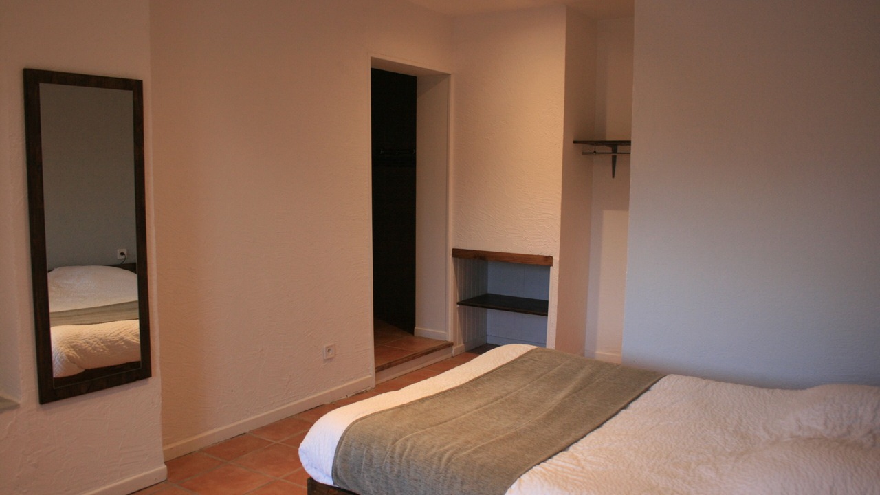 Photo of Bedroom in Le Somail