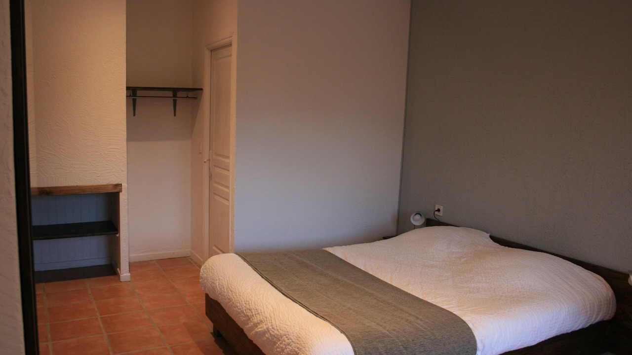Photo of Bedroom in Le Somail